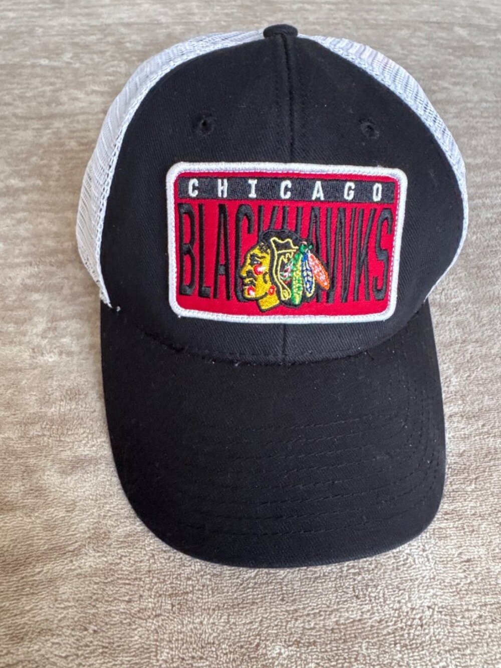 Chicago Blackhawks NHL Adjustable Mesh Trucker Hat